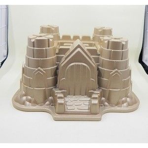 Nordic Ware Castle Bundt Party Cake Pan 10 Cup Heavy Duty Cast Aluminum